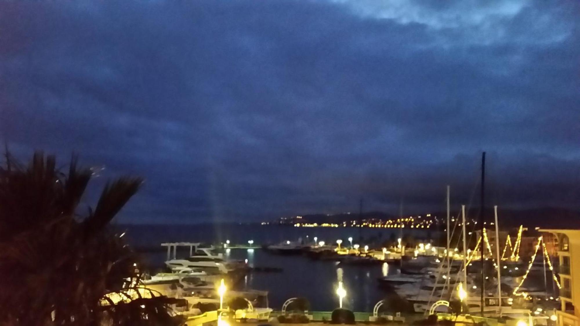 Sublime Vue Mer,Parking,Wifi Фрежюс Экстерьер фото
